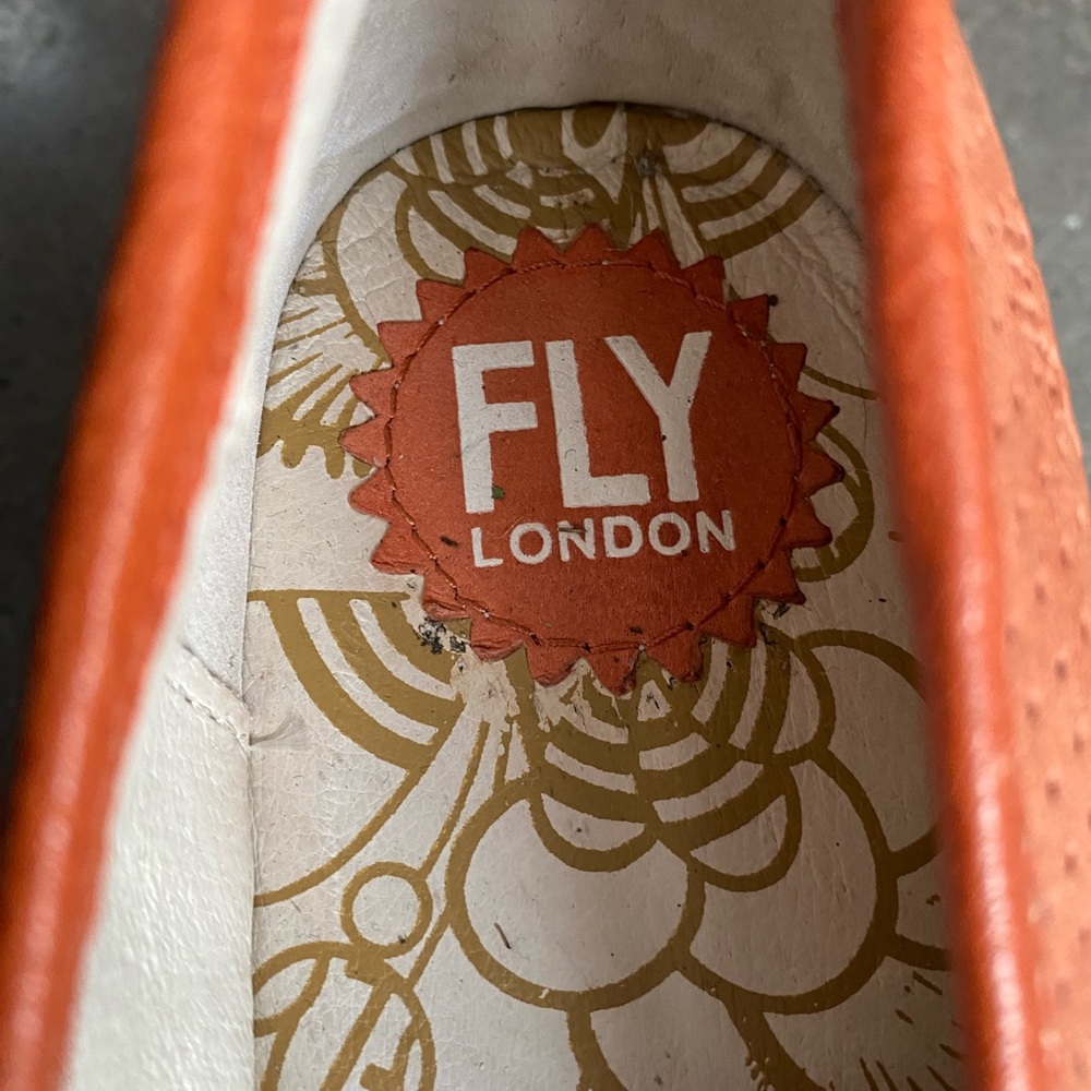 Fly London platform shoe suede red size 40